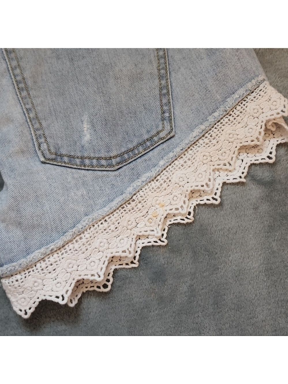 Free People High Rise Crochet Lace Hem Light Wash Shorts size 25 | Boho Beach - Picture 6 of 6